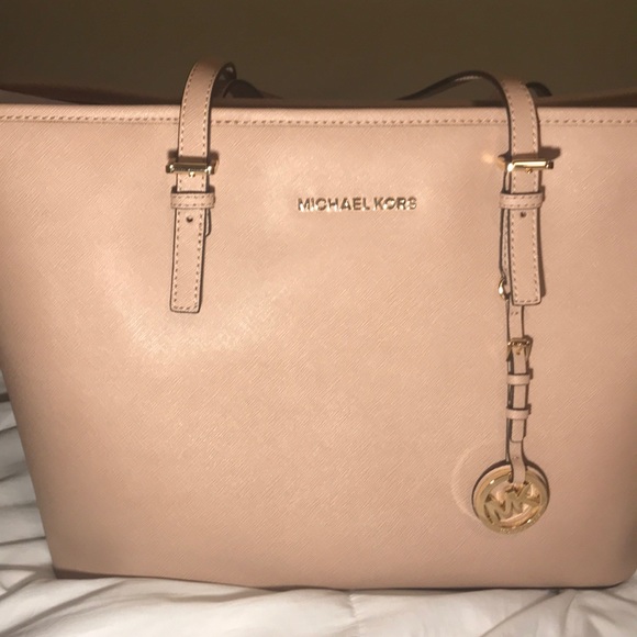 Michael Kors Handbags - Michael Kors Purse